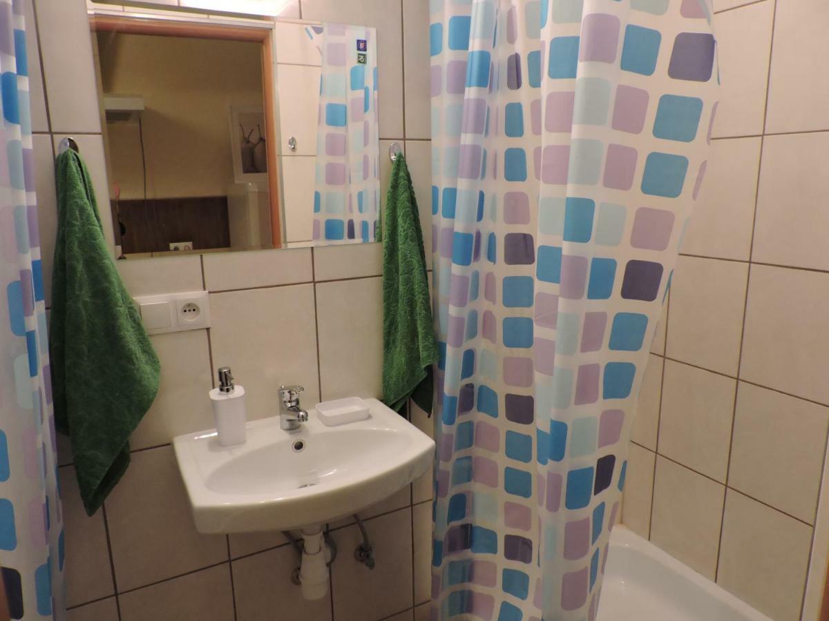 Hostel Centrum Sabot Краков Экстерьер фото