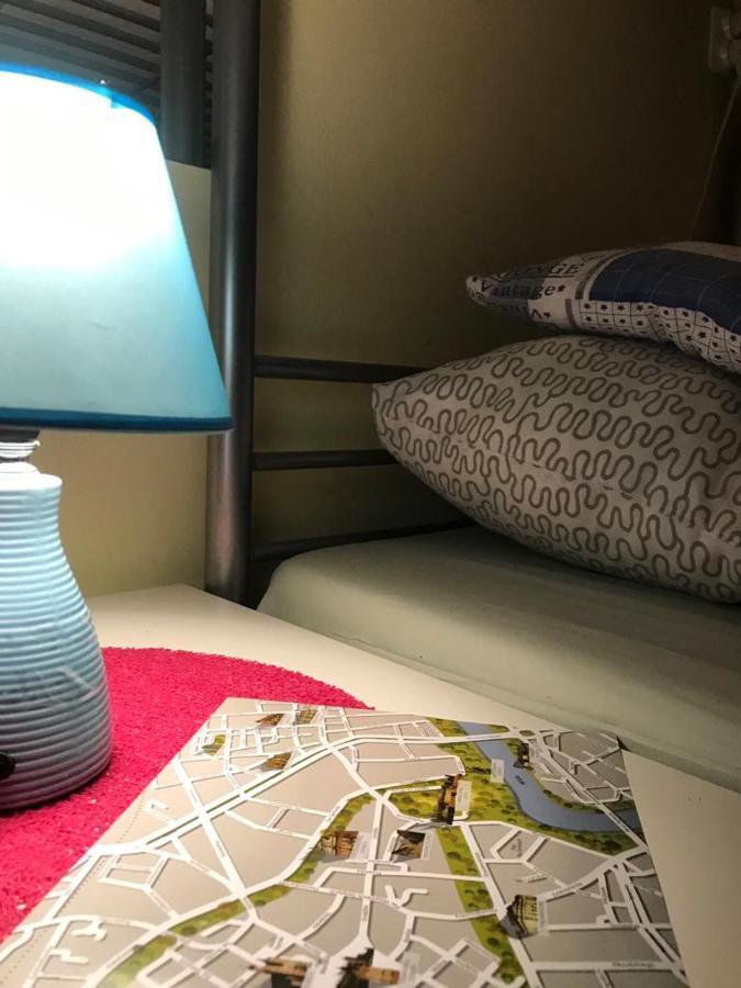 Hostel Centrum Sabot Краков Экстерьер фото